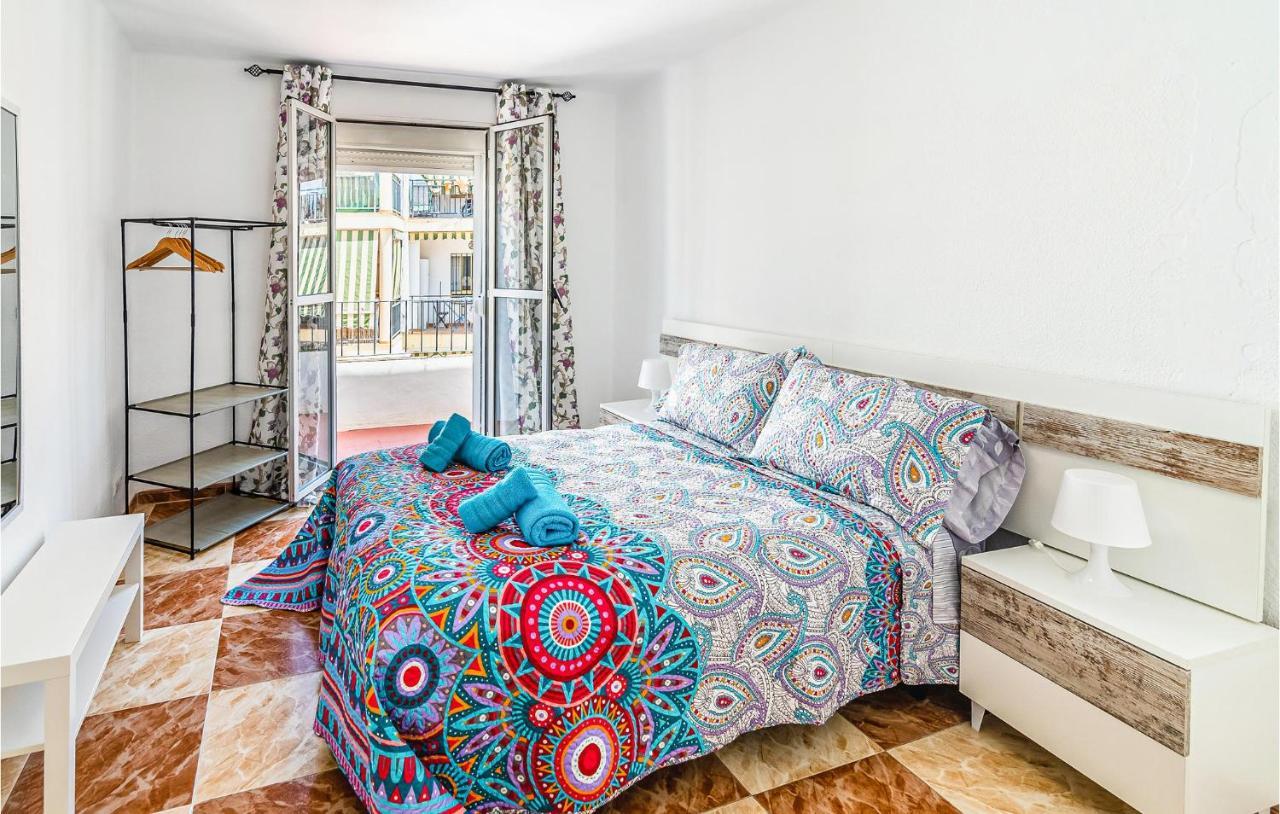 Beautiful Apartment In Cordoba With Kitchenette Extérieur photo