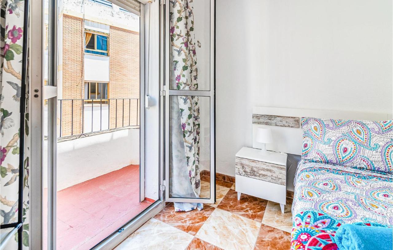 Beautiful Apartment In Cordoba With Kitchenette Extérieur photo