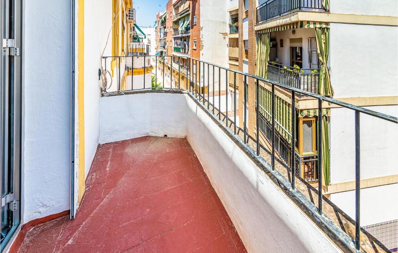 Beautiful Apartment In Cordoba With Kitchenette Extérieur photo
